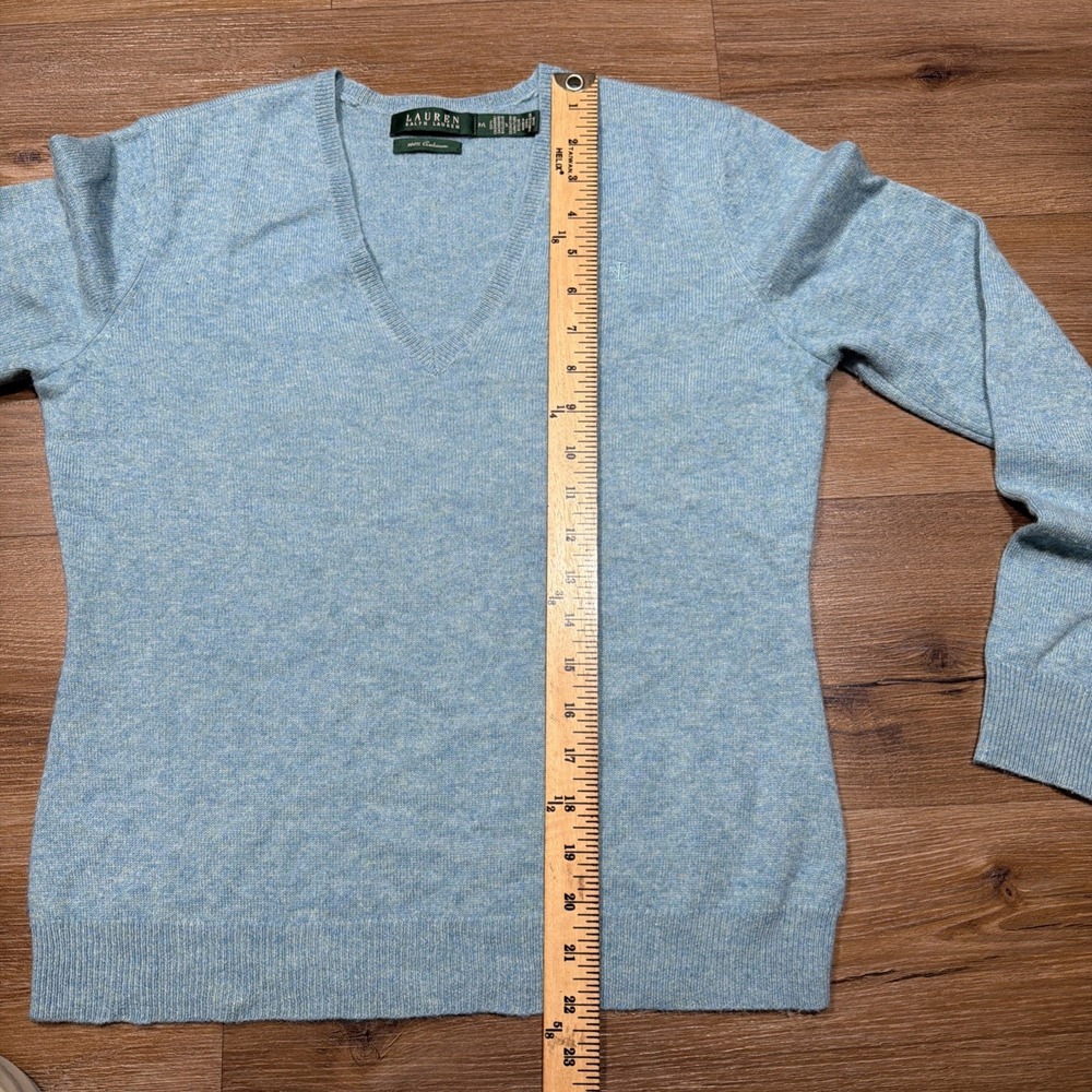 Lauren Ralph Lauren Women's PETITE LARGE V-Neck‎ 100% Cashmere Sweater Blue - Picture 8 of 11